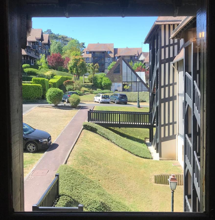 Le Pullman Apartment Deauville Exterior photo